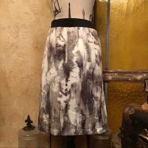 NWOT L Simply Vera Wang Mid Calf Skirt